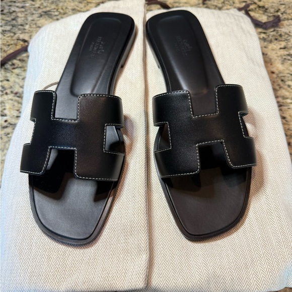 Hermès Black Slide Sandals - Picture 4 of 8